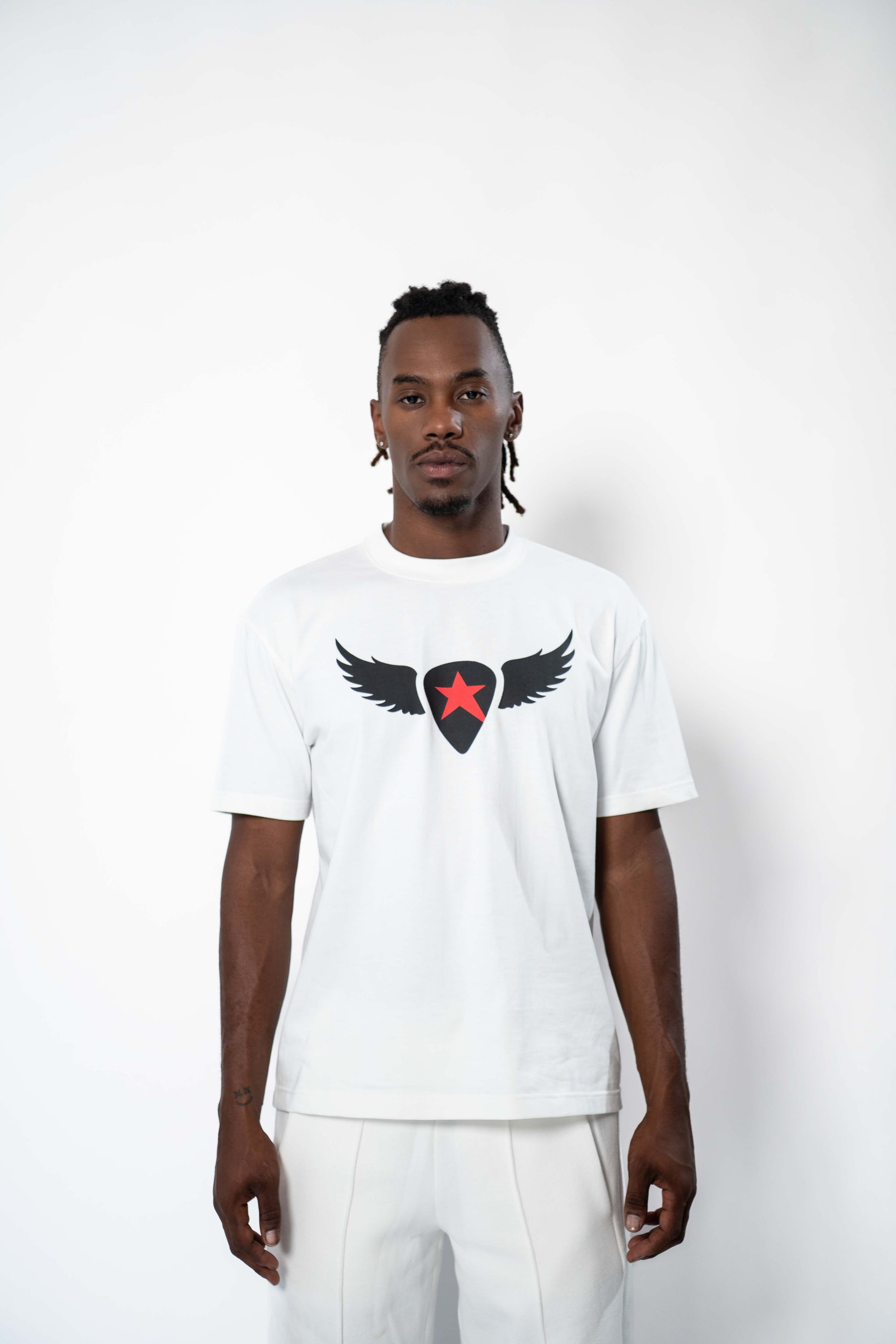 Wings Graphic Tee SS